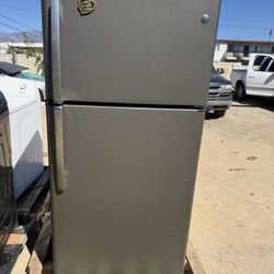 Fridge Must Pick Up El Monte 