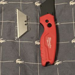 MILWAUKEE FASTBACK COMPACT FOLDING UTILITY TOOL