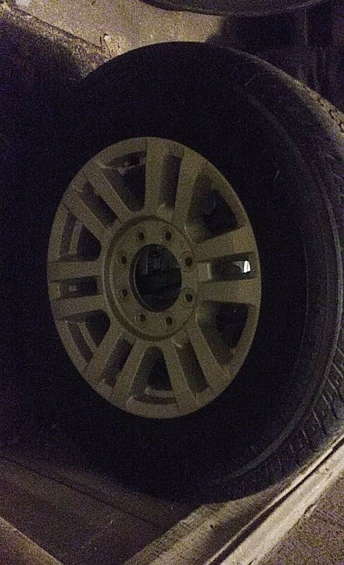 275/65/18 tires & rims f250-f350