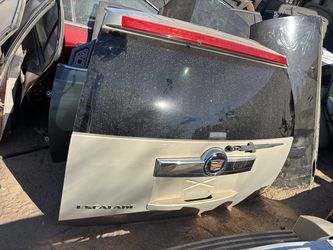 2007 to 2014 Cadillac Escalade trunk lid lift gate