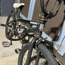 Bicycle Bmx 20 Inch Ready to ride Has air and good tires