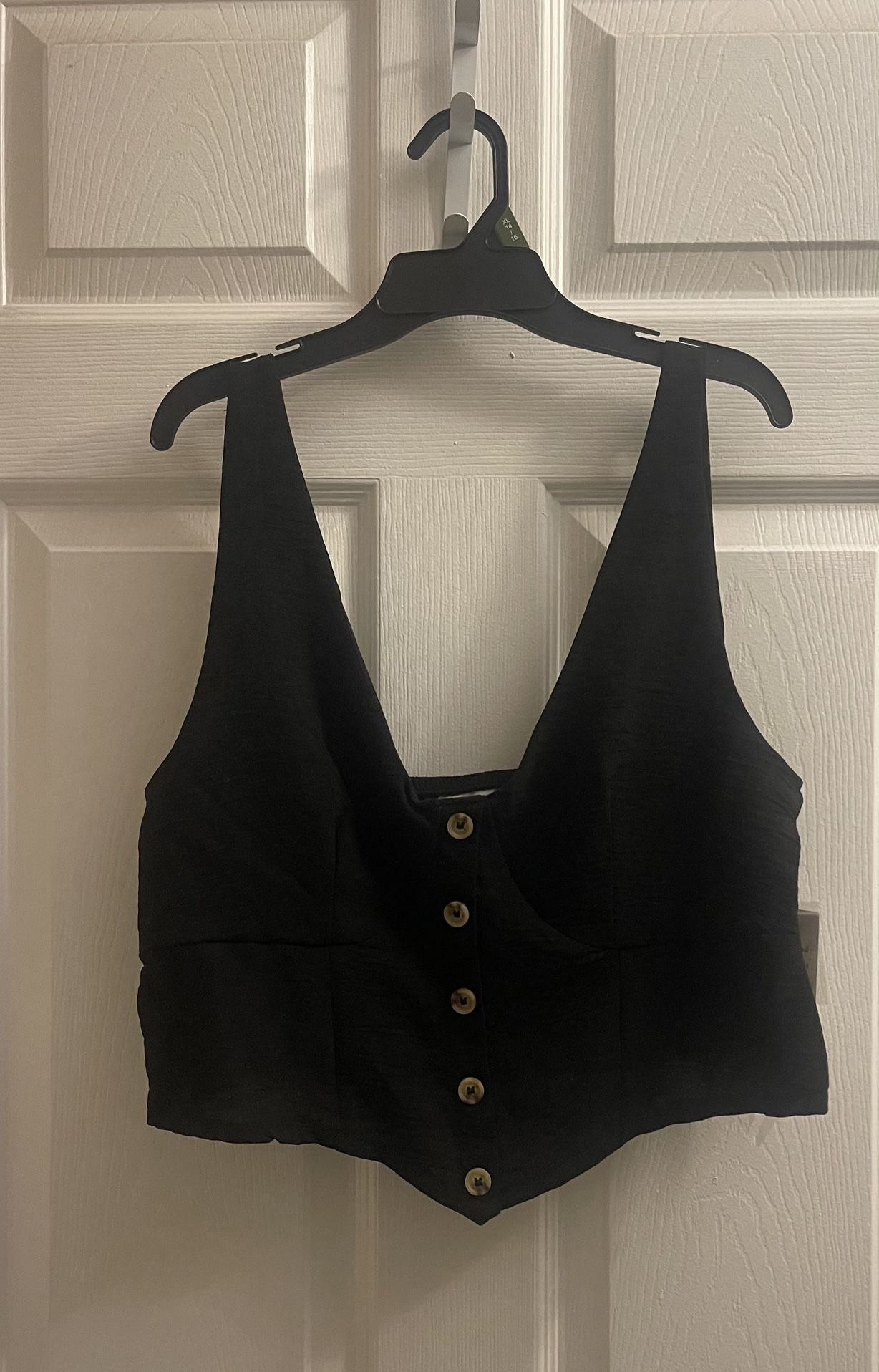 Brand New Black Vest Size L Juniors