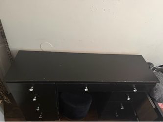 Vanity desk