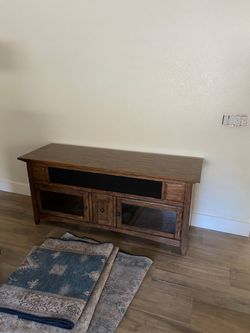 Entertainment center