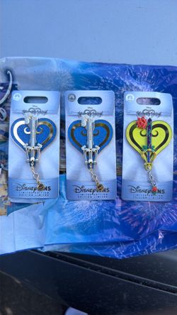 New Disney Kingdom Heart pins.
