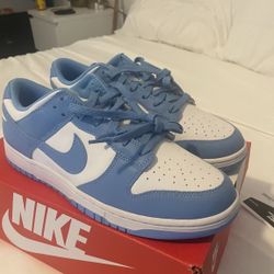 Nike UNC Dunks