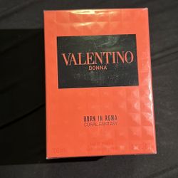 Women Valentino 