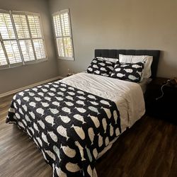 Full Size Bed With Frame