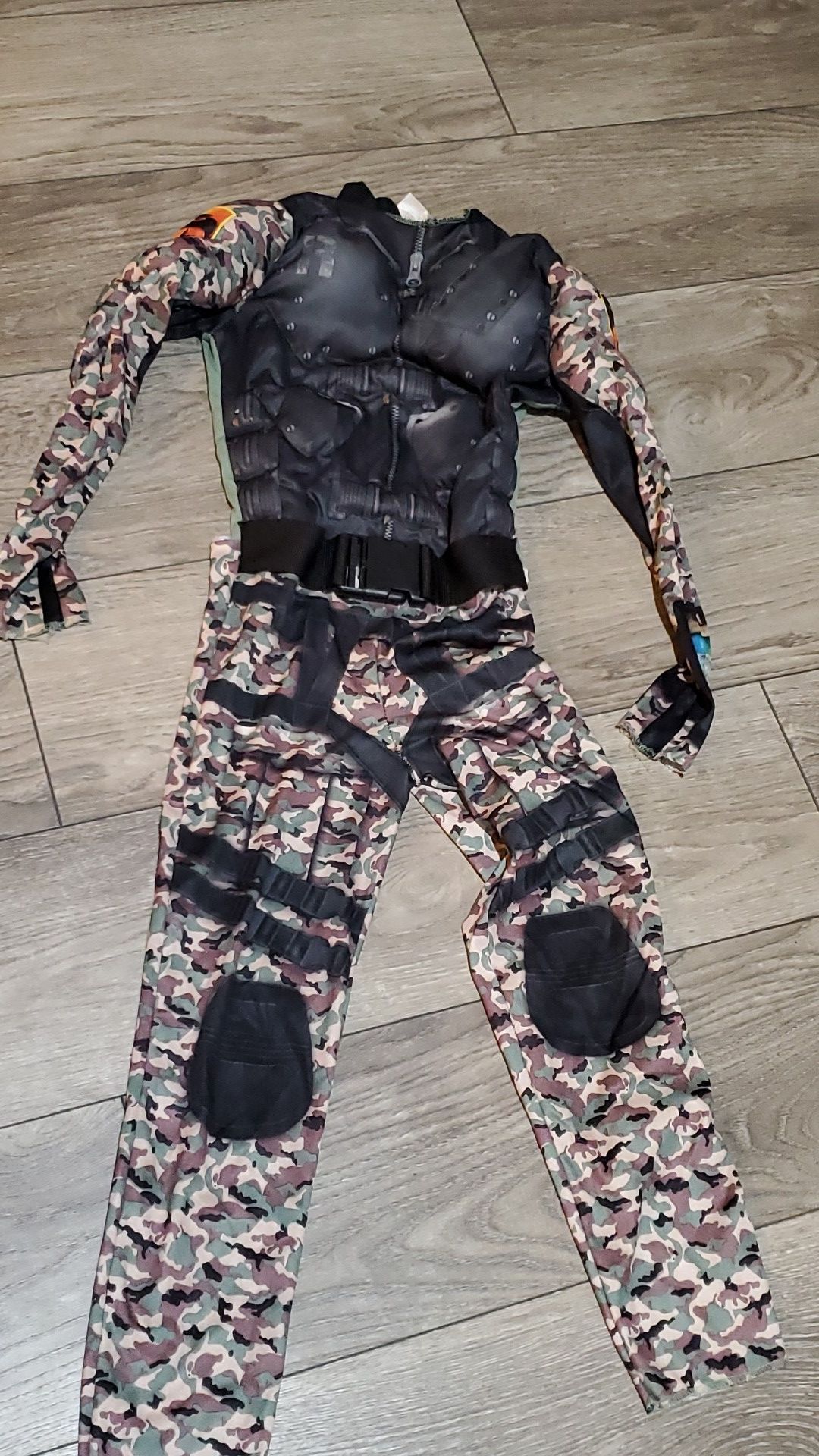 Army GiJoe costume boys size 8