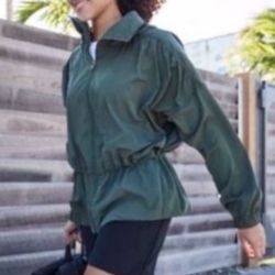 WOMENS SMALL CALIA JACKET FULL ZIP LIGHT WEIGHT 