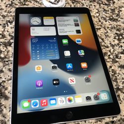 Apple iPad 6th Generation Wi-Fi 