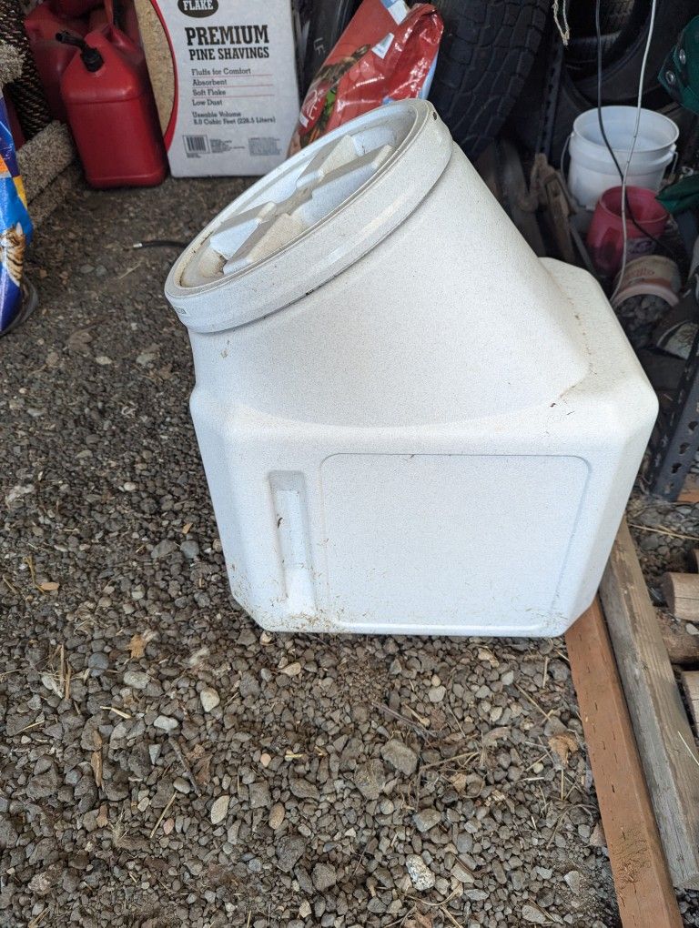 Gamma Pet Food Storage Containers