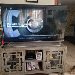 Smart Tv 56' Y Mueble