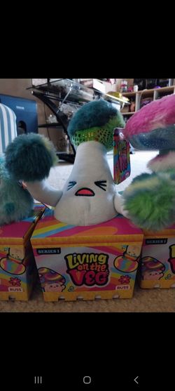 Russ Living on the Veg Series 1 Plush