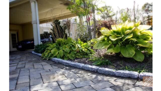 Cobblestone 9 in. x 5 in. x 5 in. Gray Granite Edging (75-Pieces/56 Linear ft./Pallet)