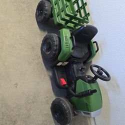 Kids ride on tractor