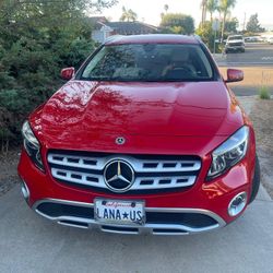 Like New Mercedes Benz gLA 250  OBO