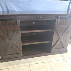 TV STAND 