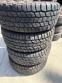 285/60r20 cooper tires en excelentes condiciones de vida las 4