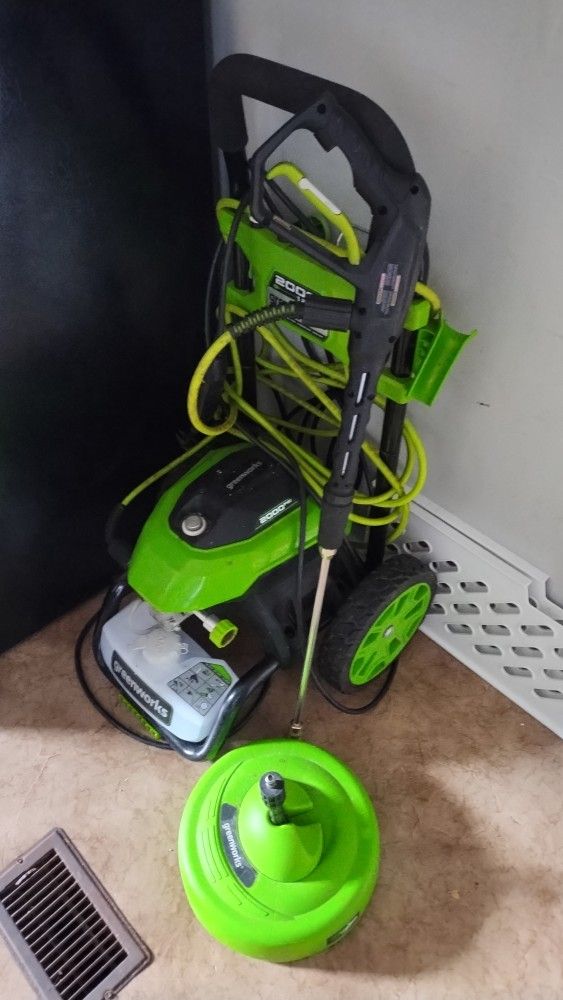 Greenworks brand car wash machine