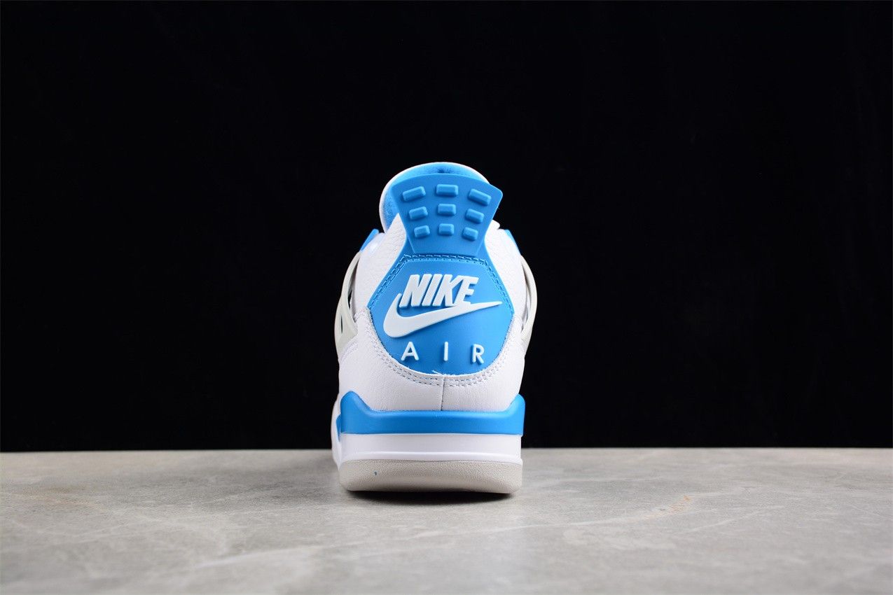 Air Jordan 4 Retro 'Military Blue'2