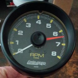 Autometer Automotive Analytical 0-8,000 RPM Tachometer 