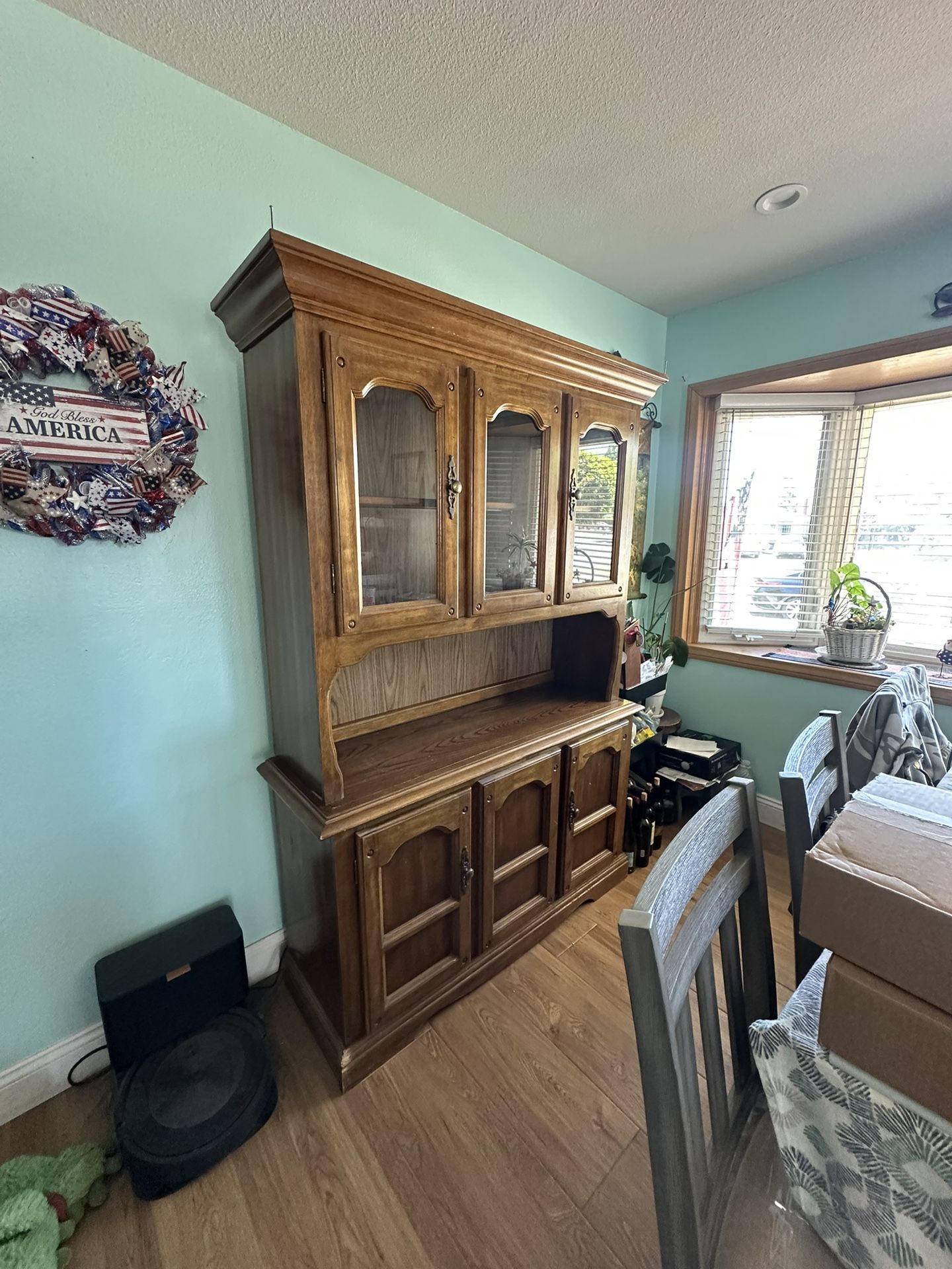 Hutch/Storage