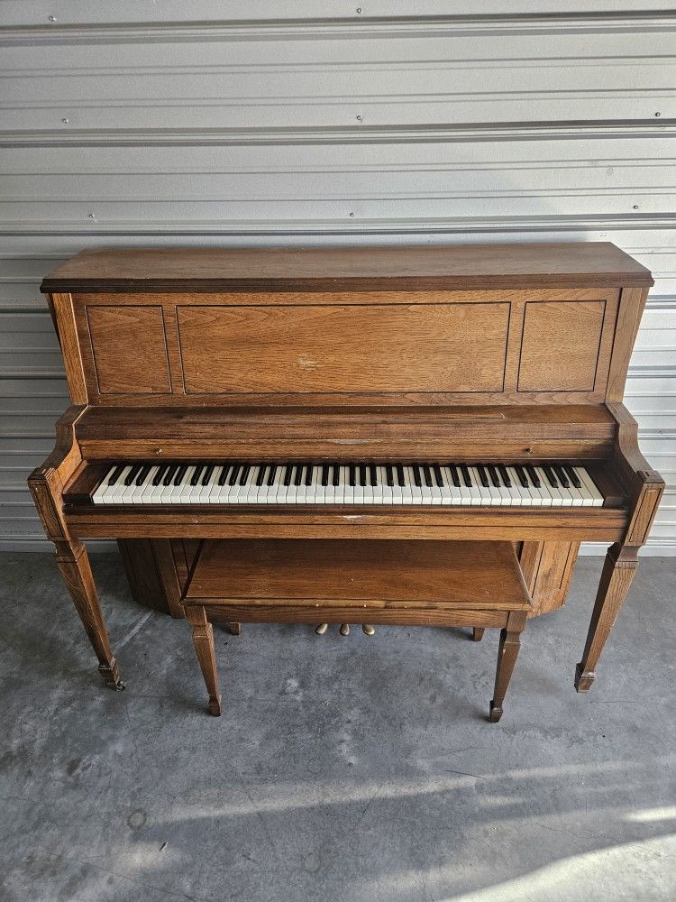 *FREE PIANO*