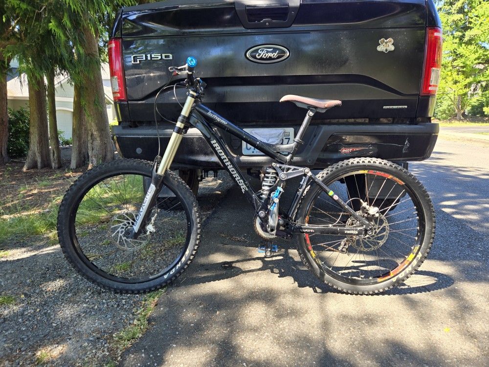 Iron horse SUNDAY DH Bike
