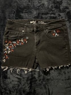 Women short 26