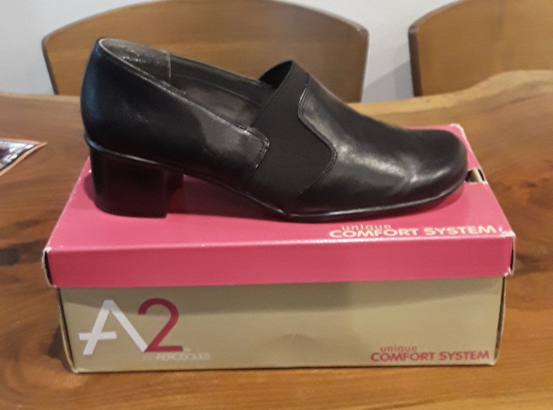 A2 by Aerosoles gently used black 2 inch heels 9.5