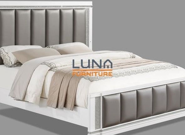 Ariane White/Silver King Upholstered Panel Bed

