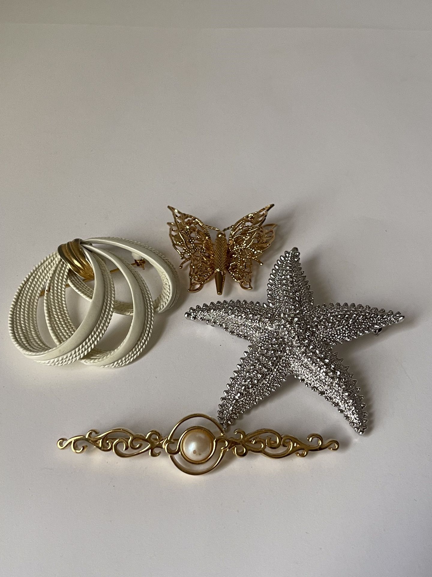 Monet Brooches Vintage Starfish Butterfly Ribbon Bar Pin Signed