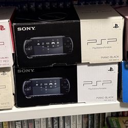 PSP 3000 with 100 games installed