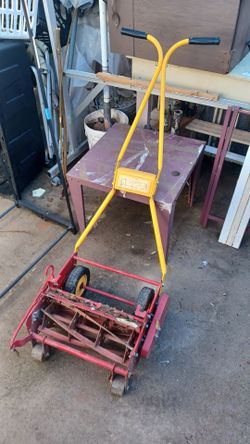 McLane push mower used condition $100