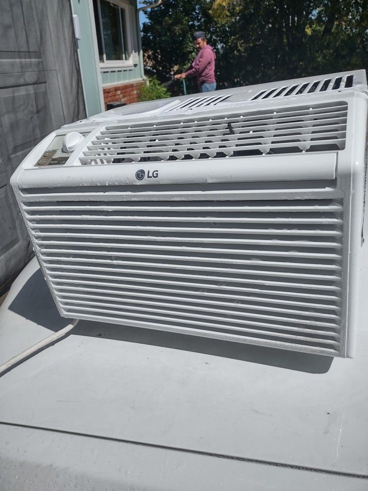 Small Window Ac