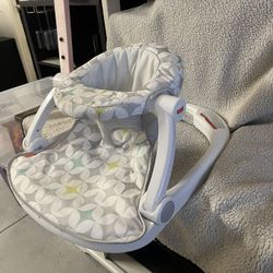 Fischer Price Portable Sit Me Up Baby Chair
