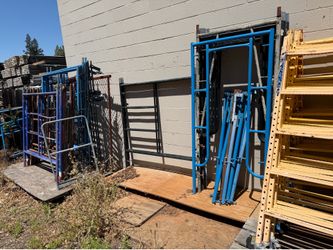 Scafolding and planks