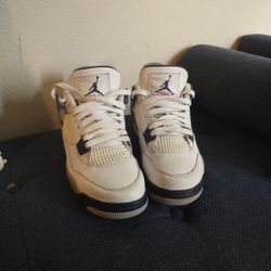 Jordan 4 Midnight Navy 