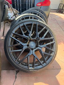 20” inch Rohana wheels with continental extreme contact sport tires