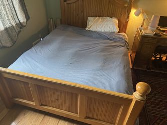 Bed Frame And Memory Foam Queen Mattress