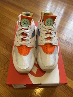 nike air huarache white safety orange University Blue Lilac 