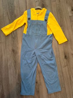 Minion costume