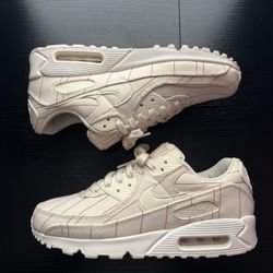 Nike Air Max 90 “Pinstripes” Size 9M 10.5W