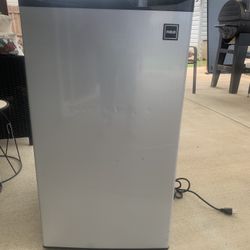 Stainless Steel Dorm refrigerator 