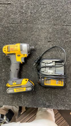 Dewalt impact wrench and driver dcf885