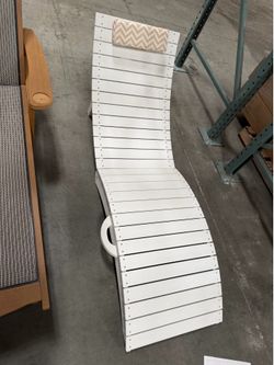 Folding Pool Lounge Chair,Ideal for Poolside, Beach & Sun Decks,White