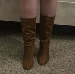 NEW Gorgeous 6.5 Fit 7 Brown Suede Boots  SALE  $55 🎉