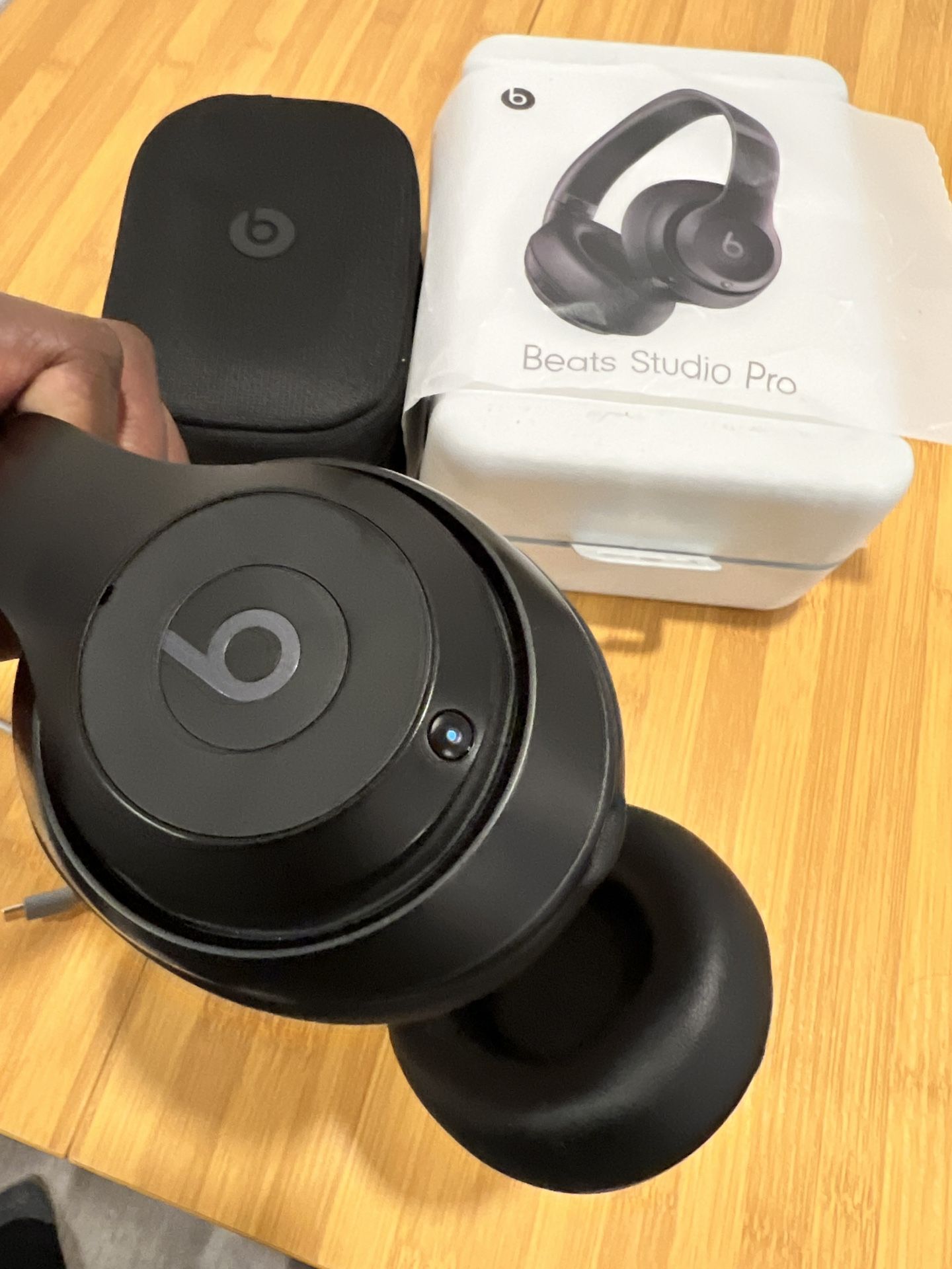 Beats Studio Pro