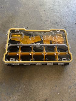 Delwalt Organizer